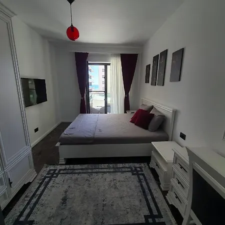 Safari Sunrise Apartment *